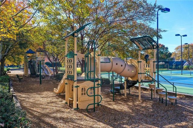 940 Waters Reach Court, Alpharetta, GA 30022