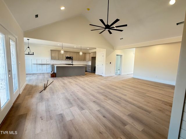 3061 Sawgrass Drive, Jonesborough, TN 37659