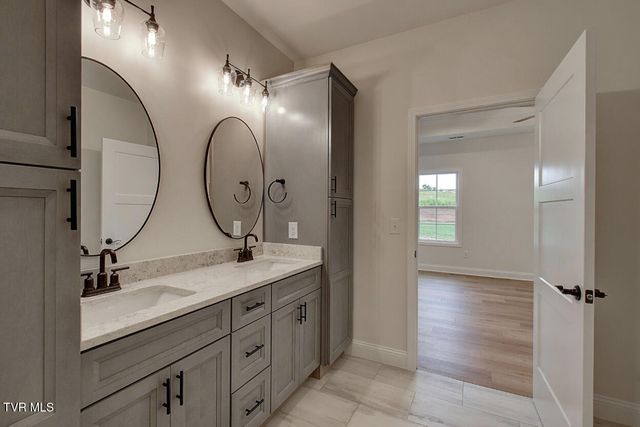 3061 Sawgrass Drive, Jonesborough, TN 37659