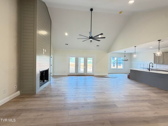 3061 Sawgrass Drive, Jonesborough, TN 37659