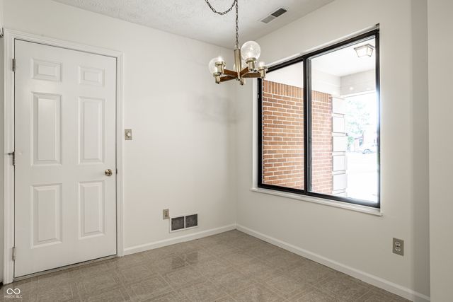 9223 Golden Oaks E, Indianapolis, IN 46260