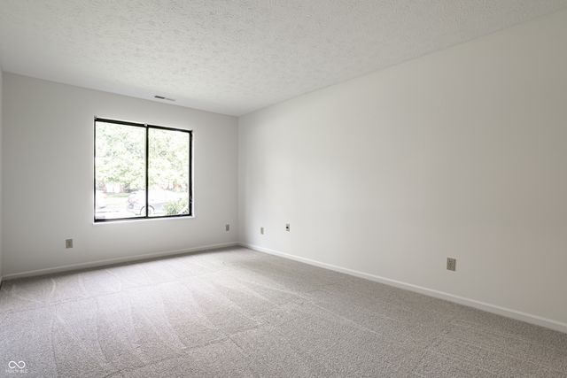 9223 Golden Oaks E, Indianapolis, IN 46260