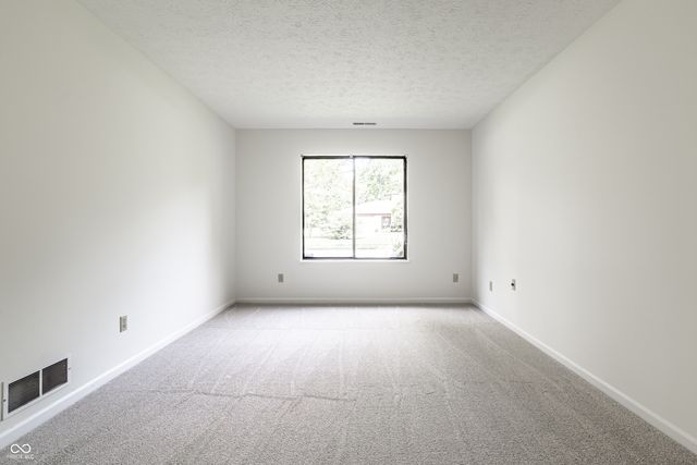 9223 Golden Oaks E, Indianapolis, IN 46260