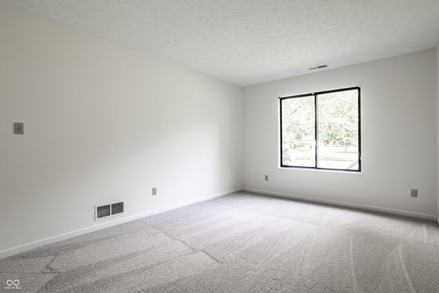 9223 Golden Oaks E, Indianapolis, IN 46260