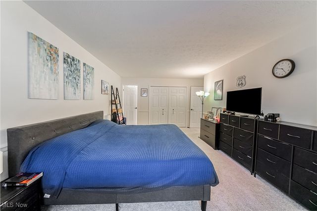 2820 N Bay Drive, Westlake, OH 44145