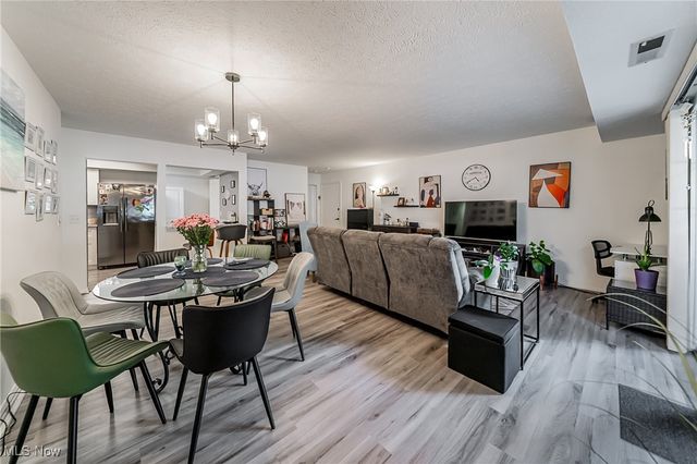 2820 N Bay Drive, Westlake, OH 44145