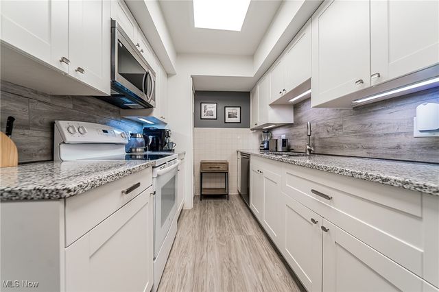 2820 N Bay Drive, Westlake, OH 44145