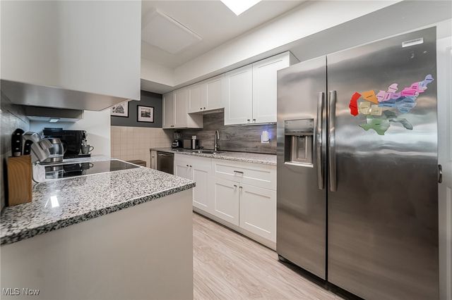 2820 N Bay Drive, Westlake, OH 44145