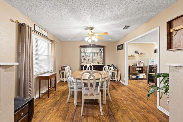 2207 Pinecrest, Gladewater, TX 75647