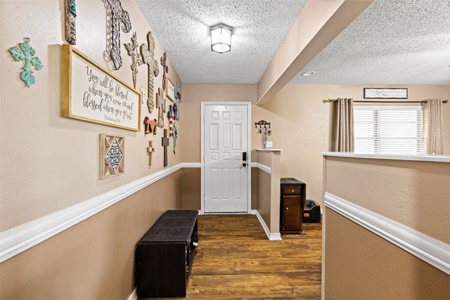 2207 Pinecrest, Gladewater, TX 75647