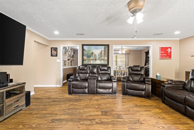 2207 Pinecrest, Gladewater, TX 75647