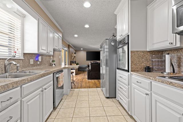 2207 Pinecrest, Gladewater, TX 75647