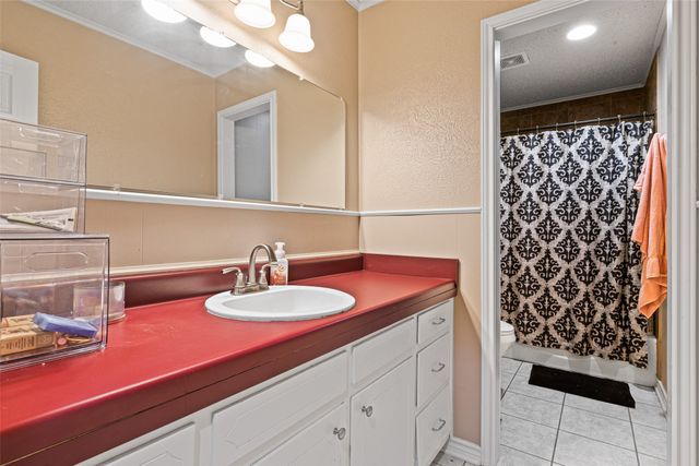 2207 Pinecrest, Gladewater, TX 75647