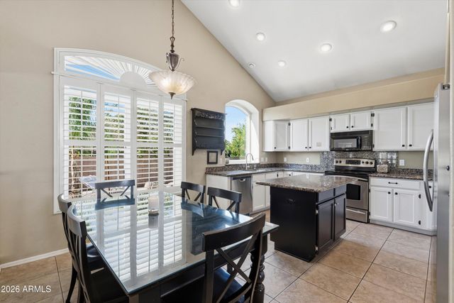 9922 N 57TH Lane, Glendale, AZ 85302