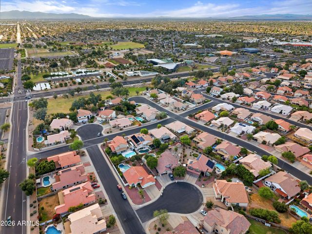 9922 N 57TH Lane, Glendale, AZ 85302