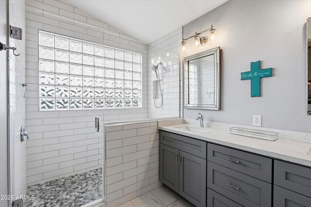 9922 N 57TH Lane, Glendale, AZ 85302