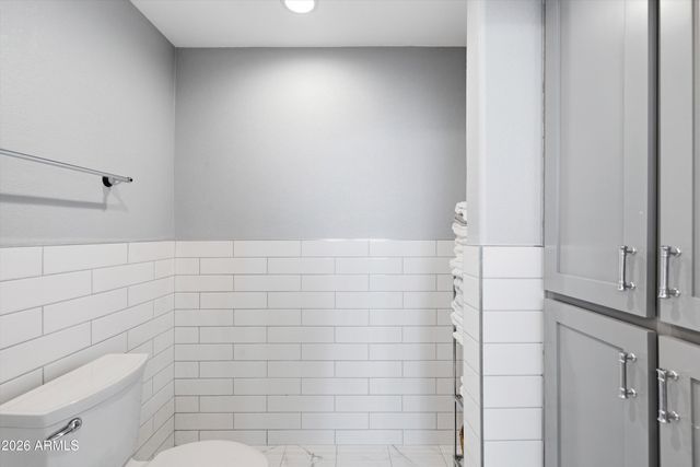 9922 N 57TH Lane, Glendale, AZ 85302