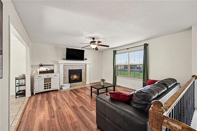 19205 Switchgrass Drive, Smithville, MO 64089