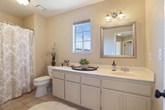 8052 Omega Way, Stockton, CA 95212