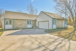 8949 E Blake Ct, Wichita, KS 67207