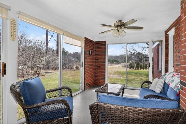 95 Grove St, Shrewsbury, MA 01545