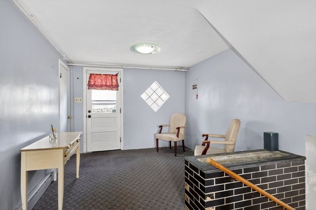 95 Grove St, Shrewsbury, MA 01545