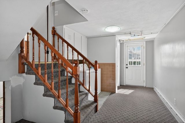 95 Grove St, Shrewsbury, MA 01545