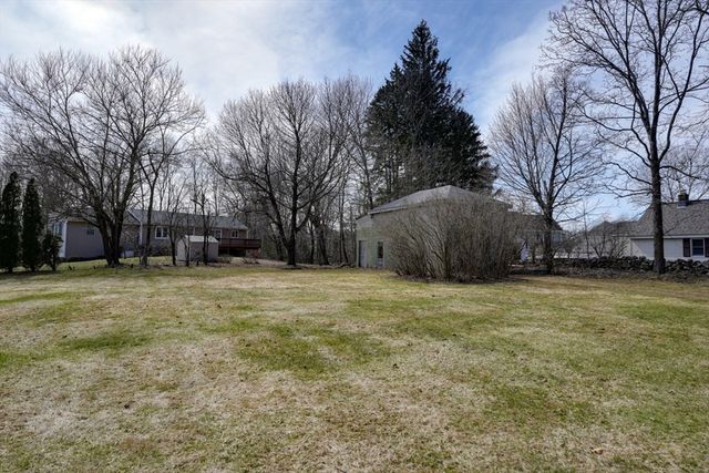 95 Grove St, Shrewsbury, MA 01545