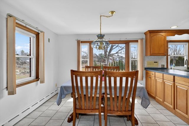 95 Grove St, Shrewsbury, MA 01545