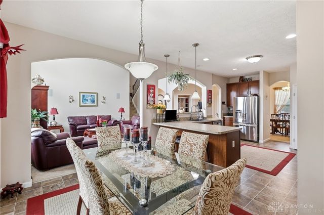 4236 Silver Oak Way, Huber Heights, OH 45424
