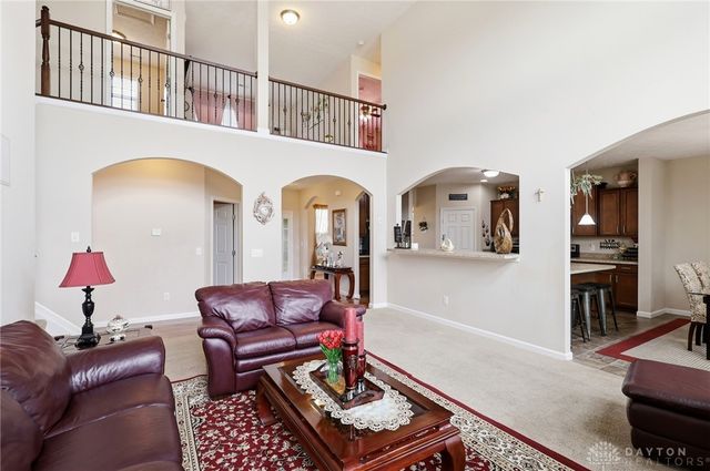 4236 Silver Oak Way, Huber Heights, OH 45424