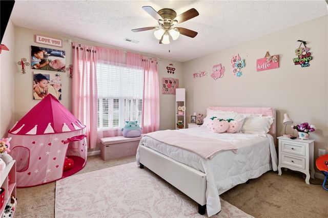 4236 Silver Oak Way, Huber Heights, OH 45424
