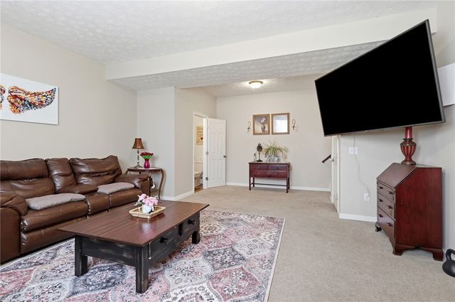 4236 Silver Oak Way, Huber Heights, OH 45424