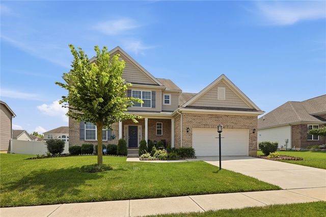 4236 Silver Oak Way, Huber Heights, OH 45424