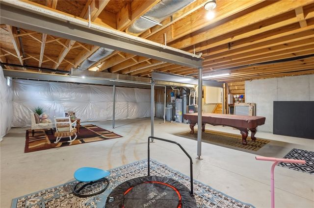 4236 Silver Oak Way, Huber Heights, OH 45424