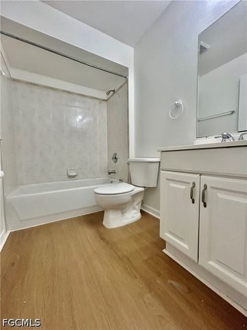 3301 Skyline BLVD 3301, Cape Coral, FL 33914
