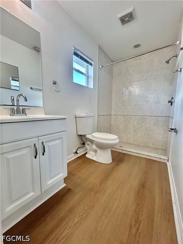 3301 Skyline BLVD 3301, Cape Coral, FL 33914