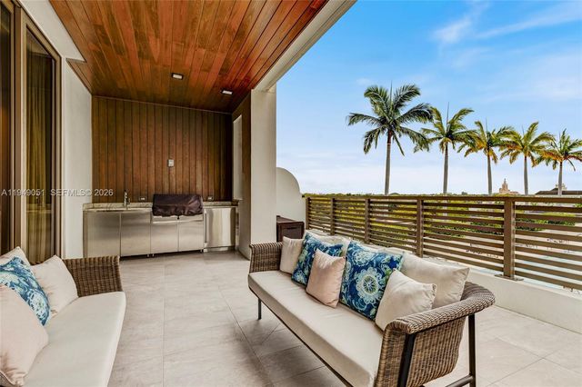 515 Valencia Ave 604, Coral Gables, FL 33134