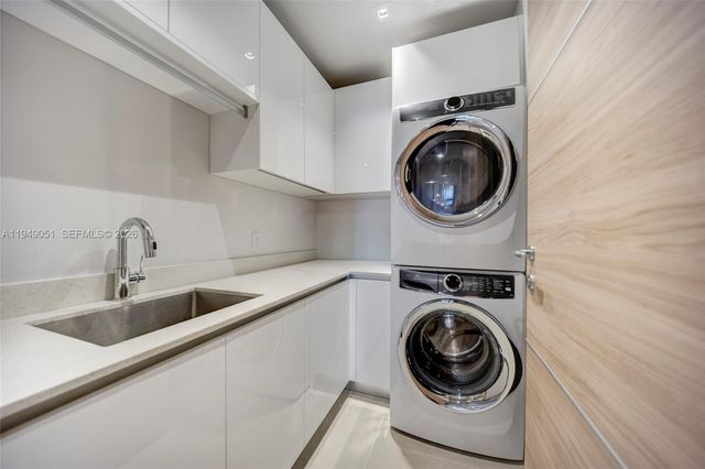 515 Valencia Ave 604, Coral Gables, FL 33134