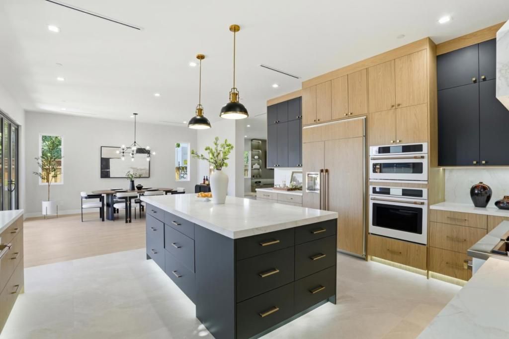 Image 1 of property listing at 13 Virginia Avenue, Campbell, CA 95008