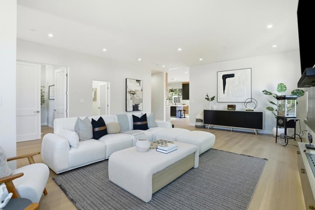 Image 9 of property listing at 13 Virginia Avenue, Campbell, CA 95008