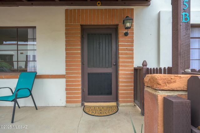 435 S Paseo Lobo Unit B, Green Valley, AZ 85614