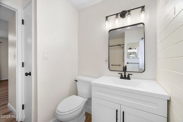 435 S Paseo Lobo Unit B, Green Valley, AZ 85614