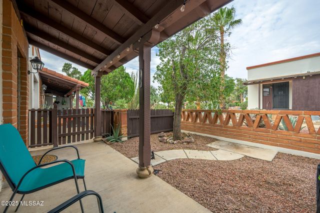 435 S Paseo Lobo Unit B, Green Valley, AZ 85614