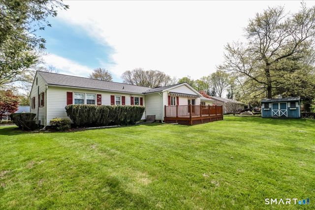 6 Longview Avenue, Danbury, CT 06811