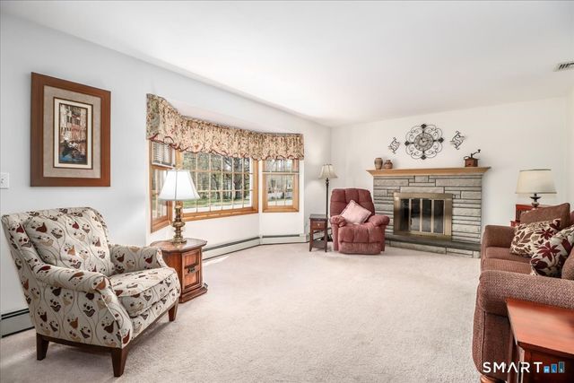 6 Longview Avenue, Danbury, CT 06811