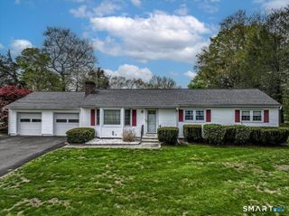6 Longview Avenue, Danbury, CT 06811