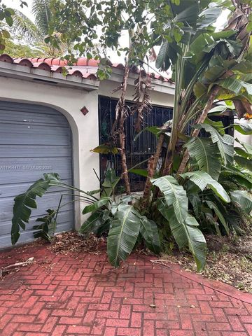 655 NE 82nd St, Miami, FL 33138