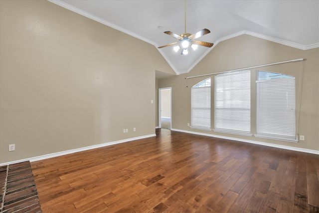 4213 Forestedge Drive, Grand Prairie, TX 75052