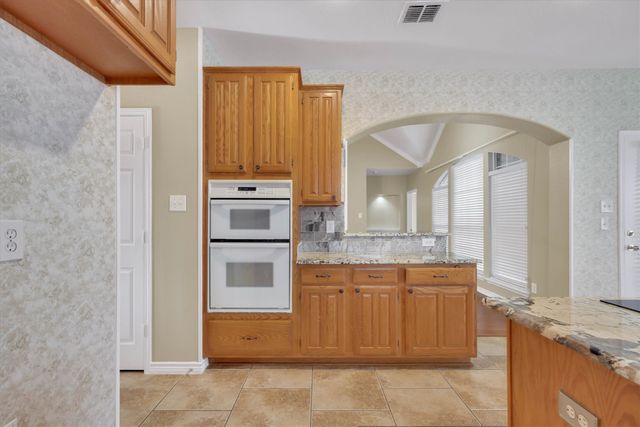 4213 Forestedge Drive, Grand Prairie, TX 75052